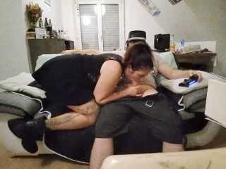 [amateur Fr] Je Suce Le Mec De Mama Copine Pendant Qu