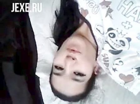 Petite Uzbek Ultra-cutie Gir Fingerblasting Cooch In Solo Masturbation