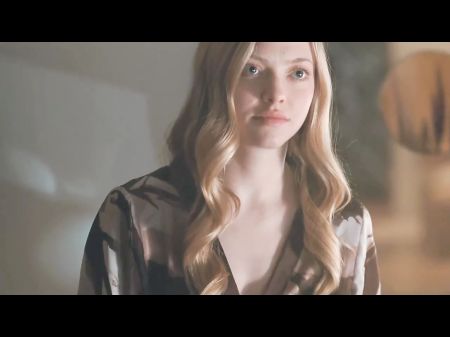 Amanda Seyfried And Julianne Moore - 