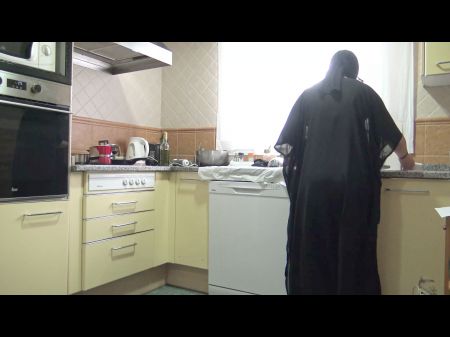 Saudi Arab Fucky-fucky Homestyle Wife Boink Hard