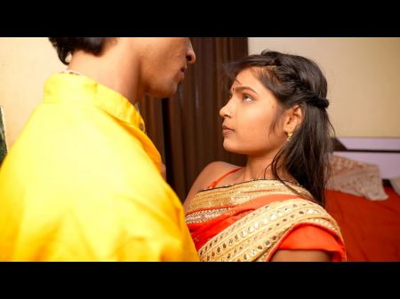 Desi Lady From Indian Village Waited For Her Hubby At The Door Of The House To Please Her Hook-up Fervor