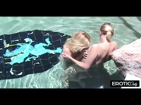 Retro Pool Screw Gold Chains Andi Screws His Beach Kittens
