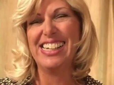 Une Tres Belle Maman