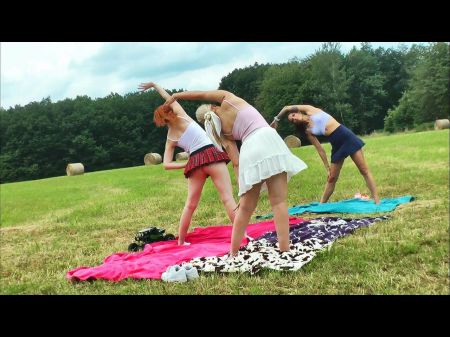 Yoga And Gymnastics Outside Sans Underpants In School Uniform Micro-skirt With Exciting Taut Cunny , Fitness Ladies , Bare Butts
