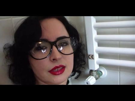 Alluring Wanilianna In The Bath