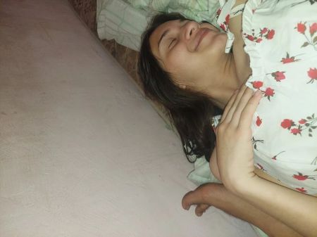 My Girlfriend Is Attractive And Luvs Homemade Drilling From The Front