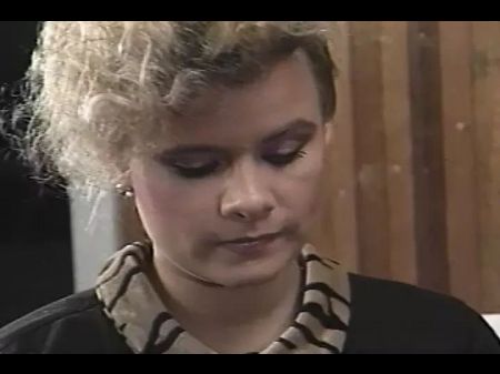 Office Secretary Frigged By Her Lesbo Manager