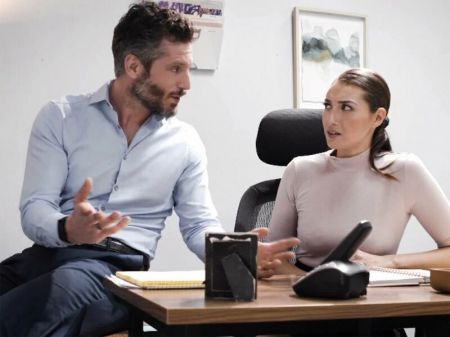 Secretary Milf Bella Rolland Attempted To Remain Pro
